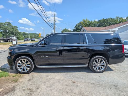 Used 2015 Chevrolet Suburban LTZ AWD/4WD image 3