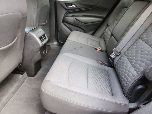 Used 2018 Chevrolet Equinox LT image 23