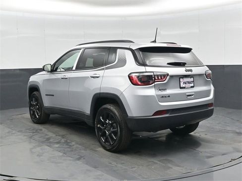 New 2026 Jeep Compass Latitude image 6