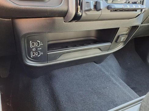 New 2026 RAM 2500 Tradesman AWD/4WD image 9