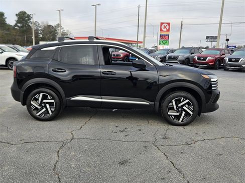 New 2026 Nissan Kicks SV image 12