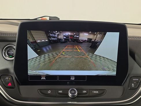 Used 2025 Chevrolet Blazer LT image 23