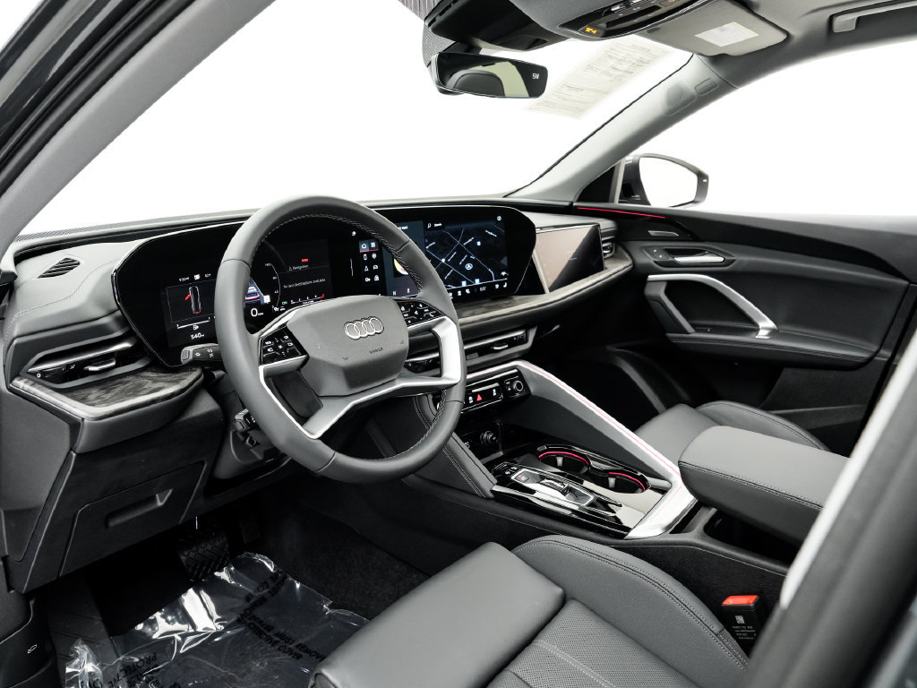 Certified 2025 Audi Q5 Prestige AWD/4WD image 4