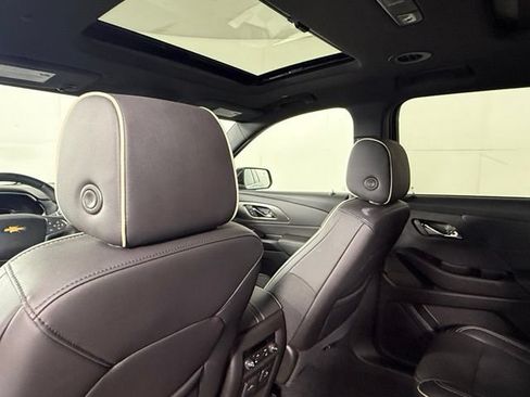 Used 2023 Chevrolet Traverse Premier w/ LPO, Floor Liner Package AWD/4WD image 26