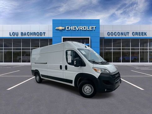 Used 2025 RAM ProMaster 2500 w/ Convenience Group FWD image 1
