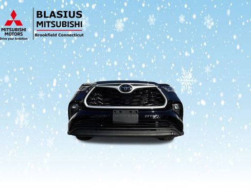 Used 2021 Toyota Highlander XLE image 39