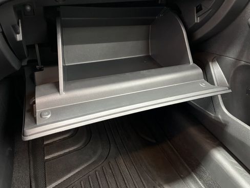 Used 2024 Nissan Altima 2.5 S FWD image 28