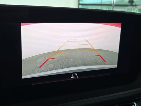 Used 2025 Buick Envista Sport Touring image 20