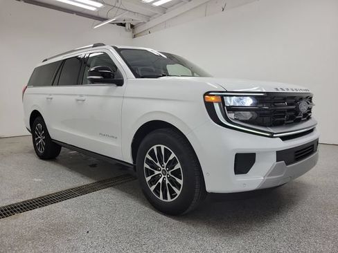 Used 2025 Ford Expedition Max Platinum AWD/4WD image 2