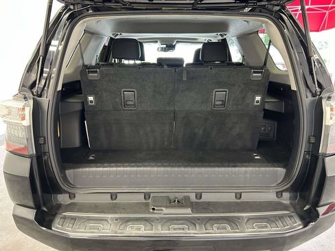 Used 2020 Toyota 4Runner SR5 Premium w/ Moonroof Package AWD/4WD image 13