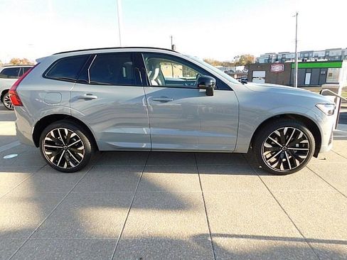 New 2026 Volvo XC60 B5 Ultra w/ Protection Package Premier image 7