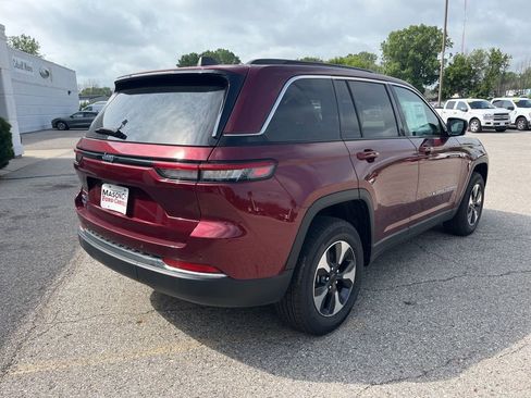 Used 2024 Jeep Grand Cherokee Limited 4xe w/ Trailer Tow Package AWD/4WD image 3