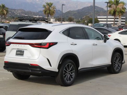 Used 2025 Lexus NX 350h AWD w/ Premium Package image 21