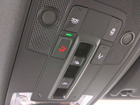 New 2025 Audi Q3 2.0T Premium image 17