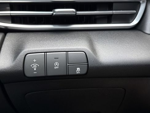 New 2026 Hyundai Elantra SE FWD image 17