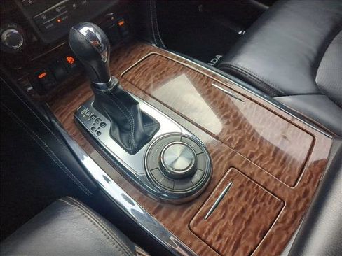 Used 2020 Nissan Armada SL w/ Premium Package image 12