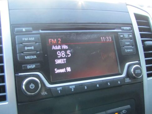 Used 2016 Nissan Frontier Desert Runner image 18