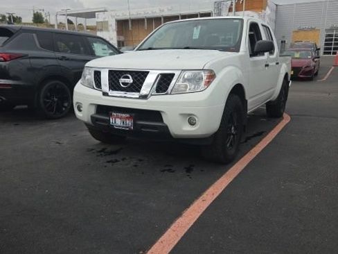 Used 2020 Nissan Frontier SV AWD/4WD image 1