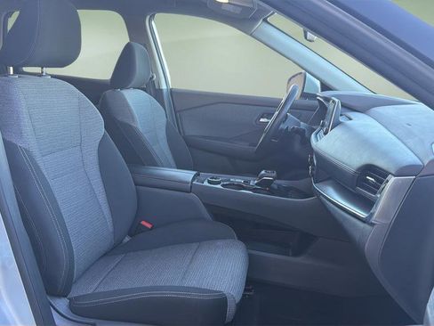 Certified 2023 Nissan Rogue SV image 11