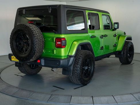 Used 2020 Jeep Wrangler Unlimited Sahara w/ Uconnect 4C Nav & Sound Group AWD/4WD image 8