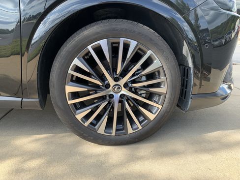Used 2023 Lexus RX 350 Premium Plus w/ Cold Area Package AWD/4WD image 13