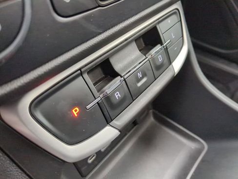 Used 2022 GMC Terrain SLT w/ Tech Package image 28