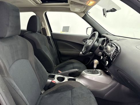 Used 2016 Nissan Juke SV image 30