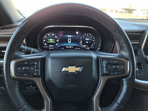 Used 2022 Chevrolet Suburban High Country image 25