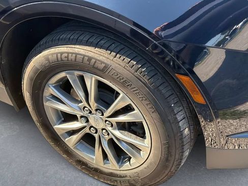 Used 2021 Cadillac XT5 Premium Luxury FWD image 5