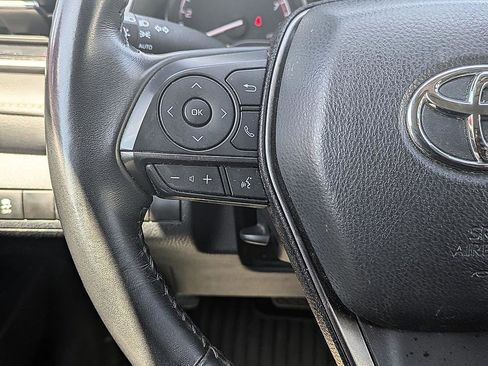 Used 2024 Toyota Camry SE image 15