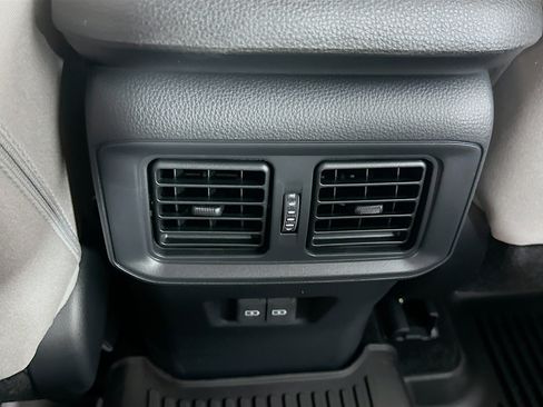 Used 2025 Toyota RAV4 XLE w/ Convenience Package image 28