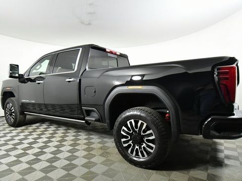 Used 2024 GMC Sierra 3500 Denali Ultimate image 14