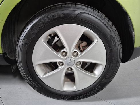 Used 2014 Kia Soul FWD image 11