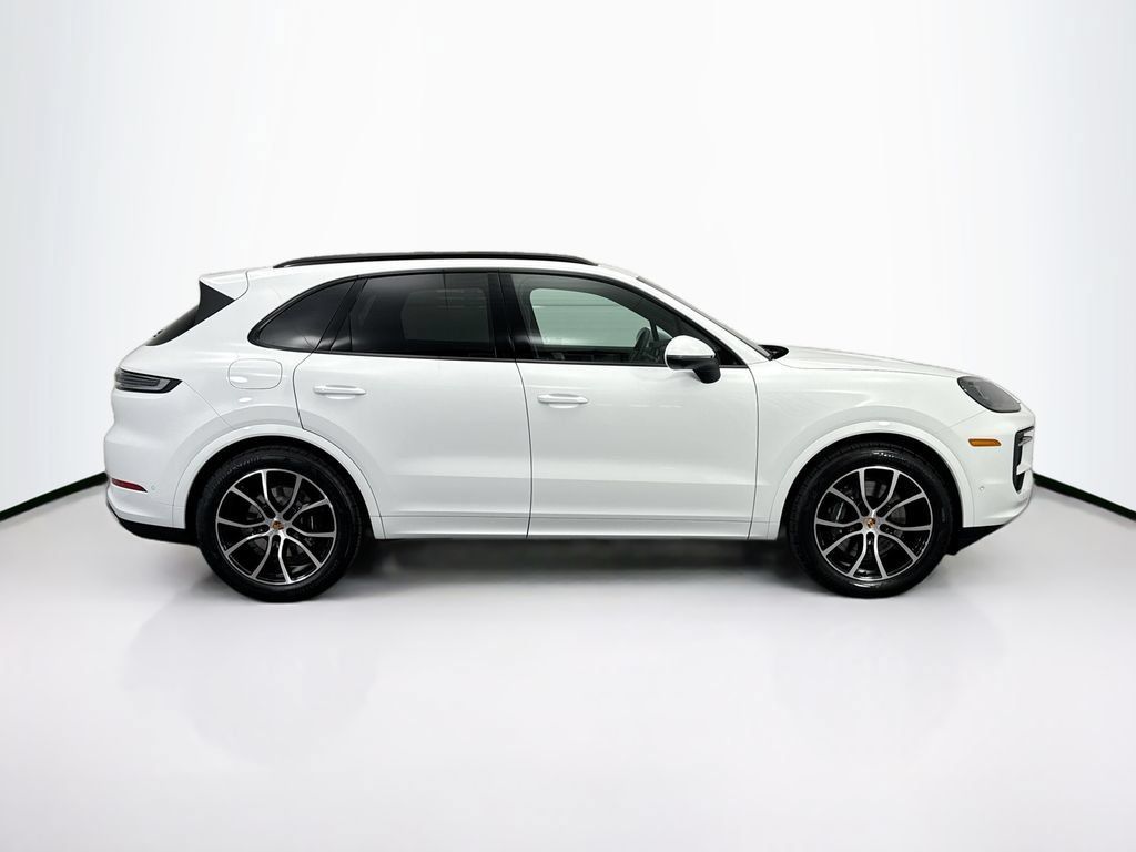 Used 2026 Porsche Cayenne AWD/4WD image 8