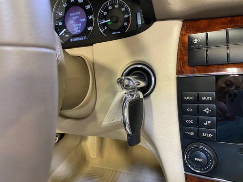 Used 2007 Mercedes-Benz CLK 350 Cabriolet image 16