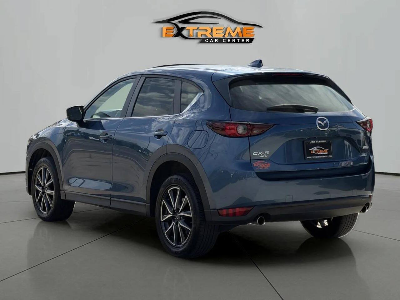 Used 2018 MAZDA CX-5 Touring w/ Preferred Equipment Package AWD/4WD image 4