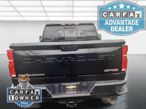 Used 2024 Chevrolet Silverado 2500 ZR2 w/ Technology Package AWD/4WD image 5