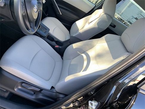 New 2026 Toyota Corolla Cross L image 18