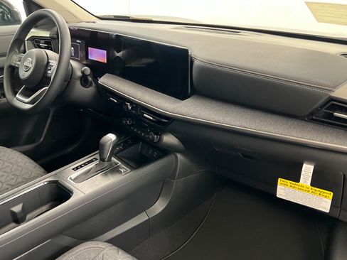 New 2026 Nissan Kicks SV w/ Cold Weather Package FWD image 24