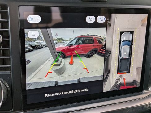 Certified 2026 Ford F250 Lariat w/ Black Appearance Package image 11