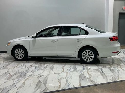 Used 2013 Volkswagen Jetta SE image 9