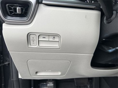 Certified 2023 Kia Sorento S image 30