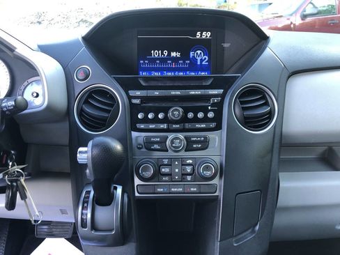 Used 2015 Honda Pilot LX image 14