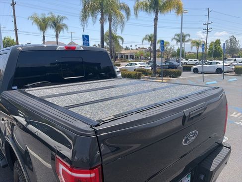Used 2017 Ford F150 XLT w/ Equipment Group 302A Luxury AWD/4WD image 8