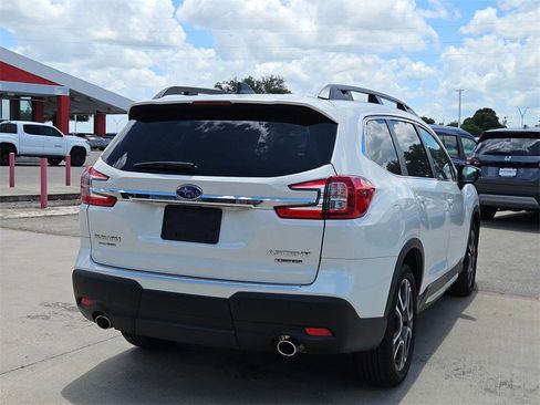 Used 2024 Subaru Ascent Limited w/ Technology Package image 8