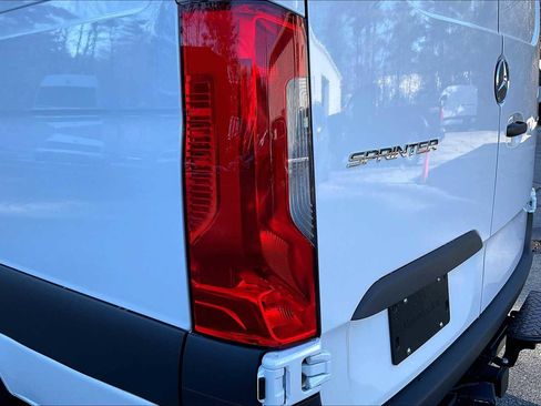 New 2025 Mercedes-Benz Sprinter 2500 image 5