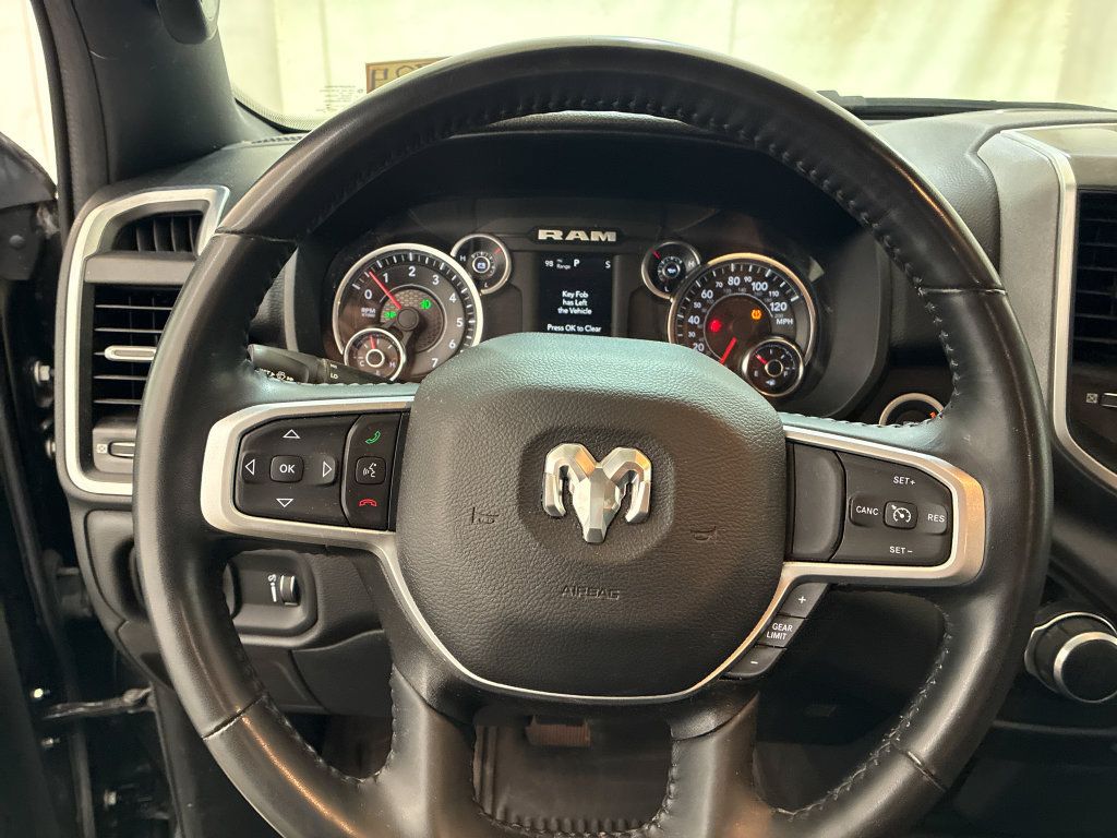 Used 2023 RAM 1500 Big Horn AWD/4WD image 14