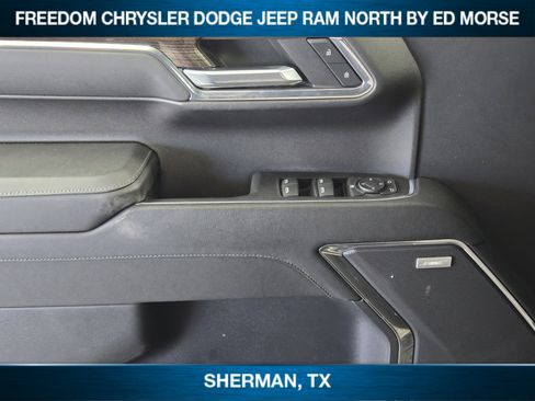 Used 2024 Chevrolet Silverado 1500 LT Trail Boss w/ LT Trail Boss Premium Package image 17