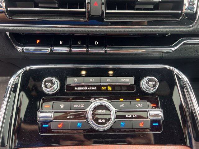 Used 2024 Lincoln Navigator L Reserve AWD/4WD image 33