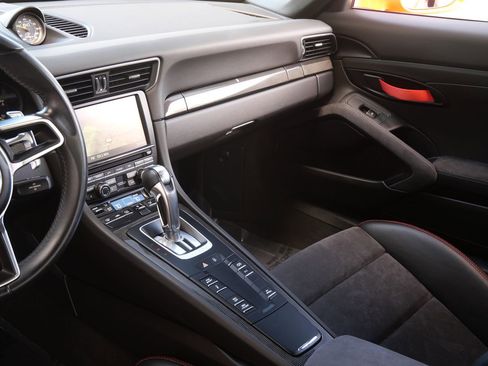 Used 2016 Porsche 911 GT3 RS image 12